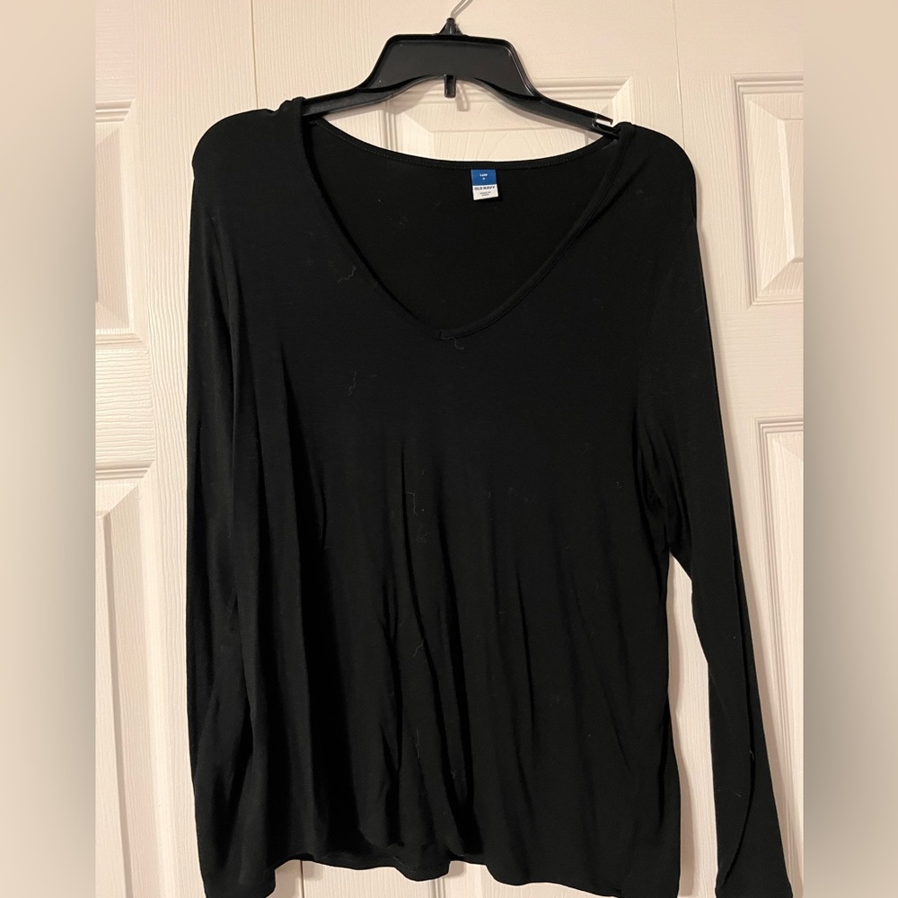 Black vneck long sleeve, size small
